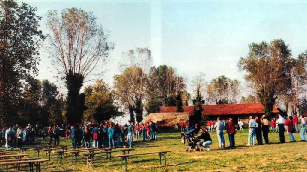 Una festa al Centro Don Milani - Ombre e Luci n. 76 - 2001