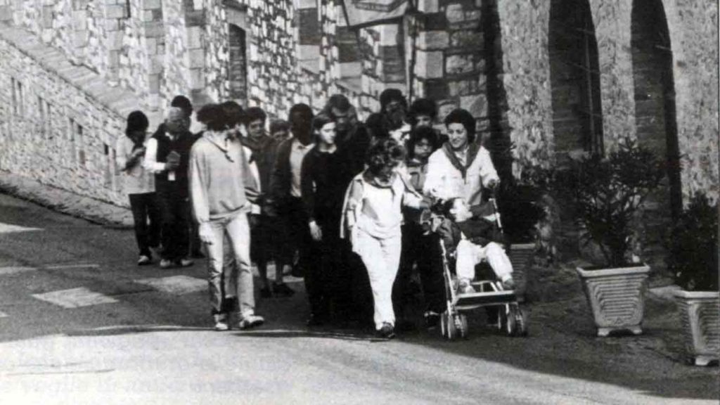 Siamo venuti ad assisi per andare lungo le sue strade - Ombre e Luci n.14 - 1986