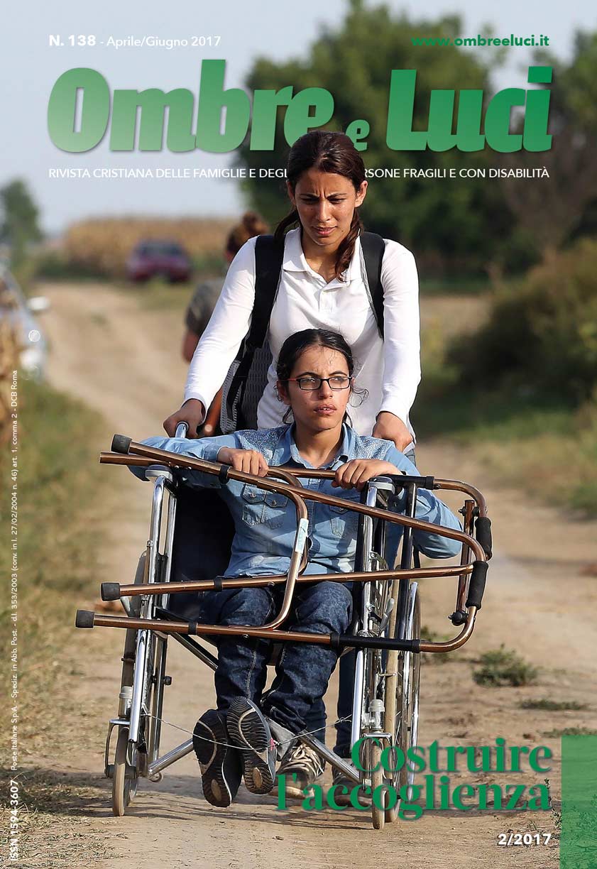 Copertina N.138 – Costruire l'accoglienza